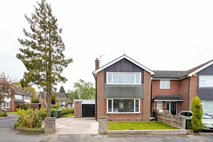 4 Bedroom Detached House For Sale In Ogden Road, Bramhall, Stockport, Greater Manchester, SK7