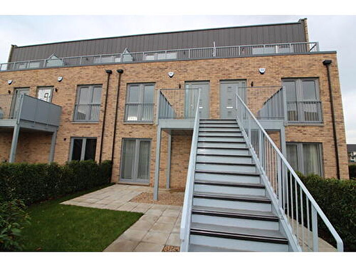 3 Bedroom Apartment To Rent In Mauseley Park, Edinburgh, EH4