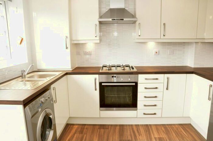 3 Bedroom Town House To Rent In Wolsey Island Way, Abbey Quarter, Leicester, LE4