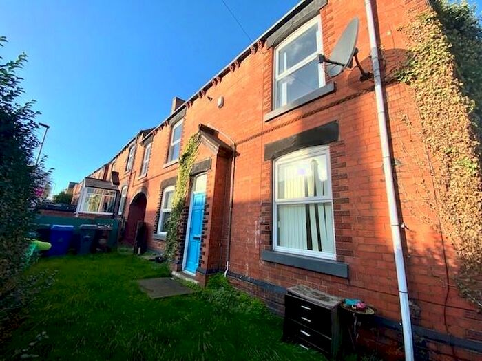 3 Bedroom Semi-Detached House To Rent In Main Street, Wombwell, Barnsley, S73