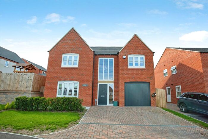 4 Bedroom Detached House For Sale In Elmtree Road, Stretton, Alfreton, DE55