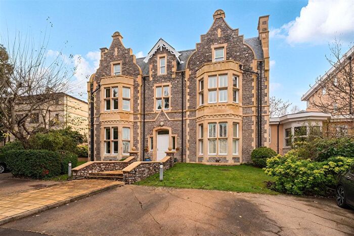 2 Bedroom Flat To Rent In Stoke Park Road South, Bristol, BS9