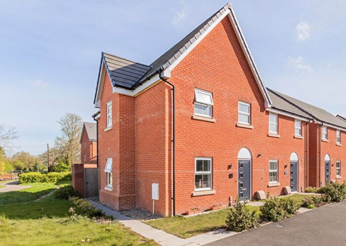 3 Bedroom Semi Detached House For Sale In Phoenix Avenue, Old Catton, Norfolk, NR6