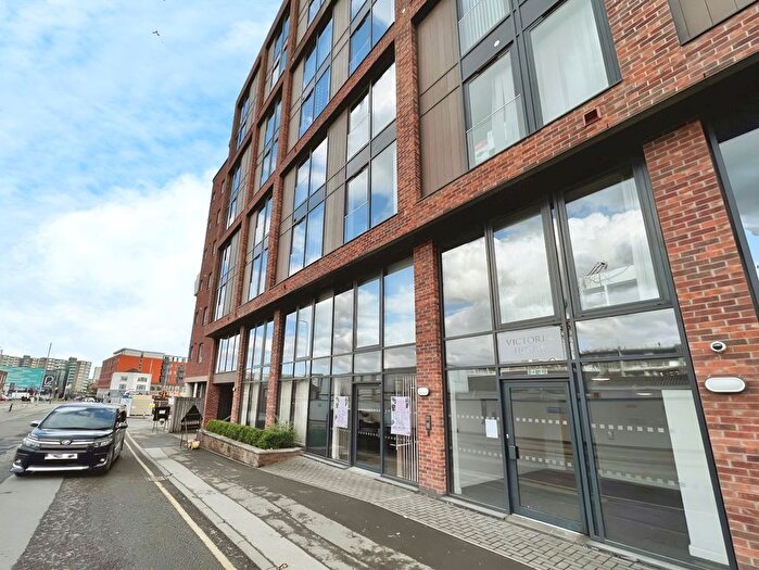 2 Bedroom Flat To Rent In Victoria House, Skinner Lane, Leeds, West Yorkshire, LS7