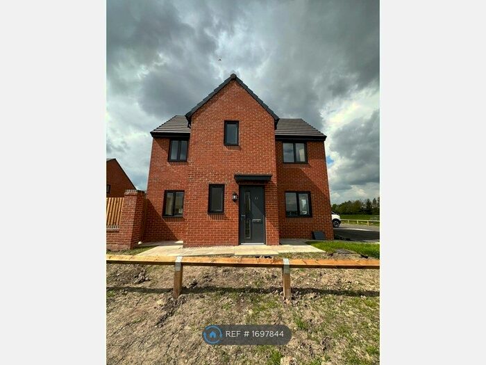 3 Bedroom End Of Terrace House To Rent In Hyacinth Close, Salford, M6