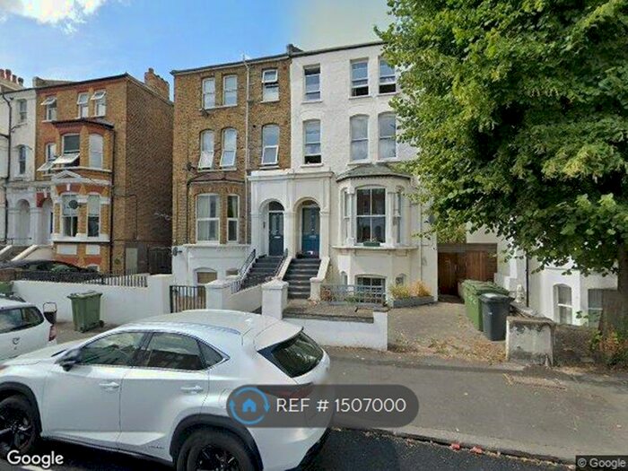 2 Bedroom Flat To Rent In Rosendale Road, London, SE21