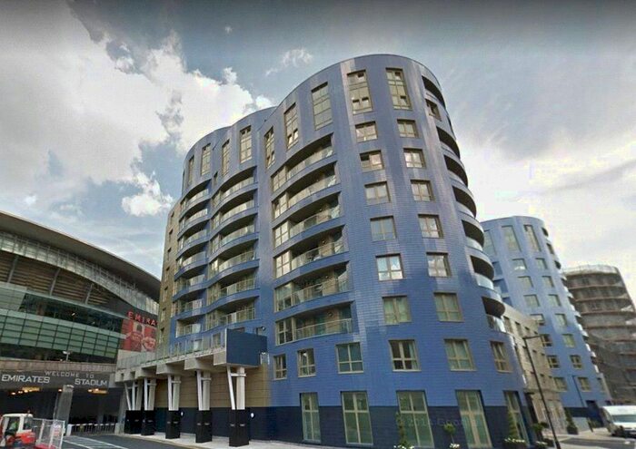 Studio To Rent In Queensland Road, London, N7