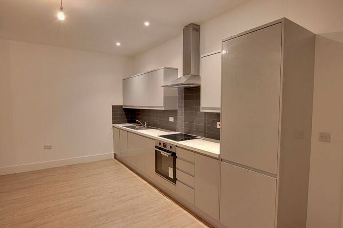 1 Bedroom Flat To Rent In The Pavillions, Trowbridge, BA14