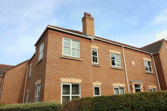 2 Bedroom Flat To Rent In Walnut Tree Court, Higham Ferrers, NN10