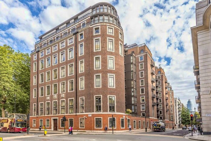 3 Bedroom Flat To Rent In Marsham Street, London, SW1P