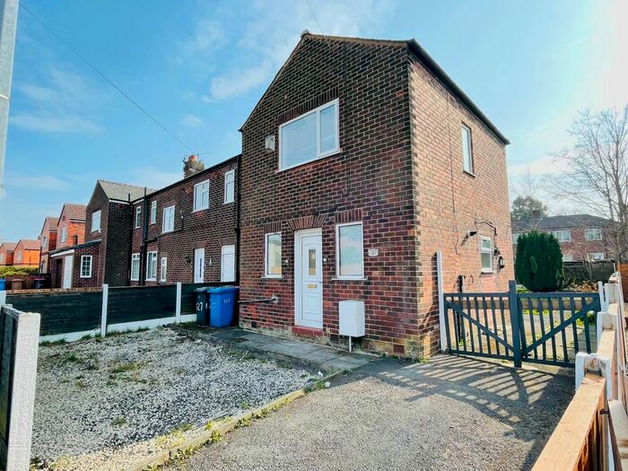 3 Bedroom End Of Terrace House To Rent In Mossfield Road, Swinton, M27