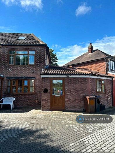 2 Bedroom Maisonette To Rent In Harvard Road, Solihull, B92