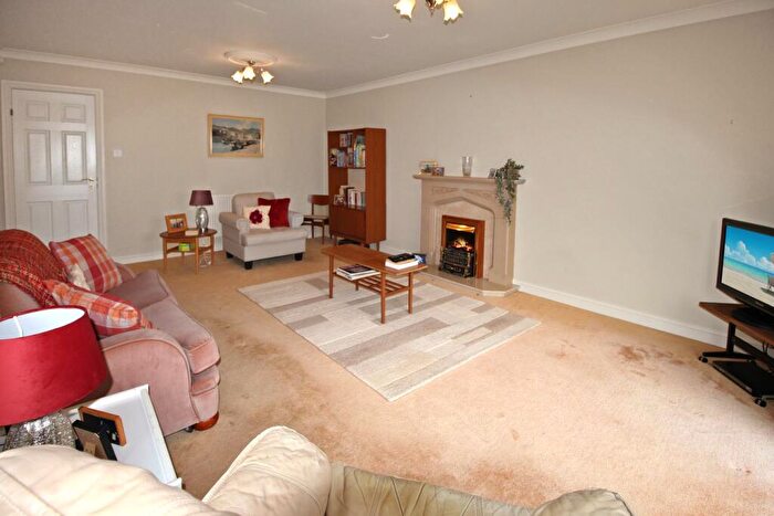 3 Bedroom Bungalow For Sale In Church Close, Harborough Magna, Rugby, CV23