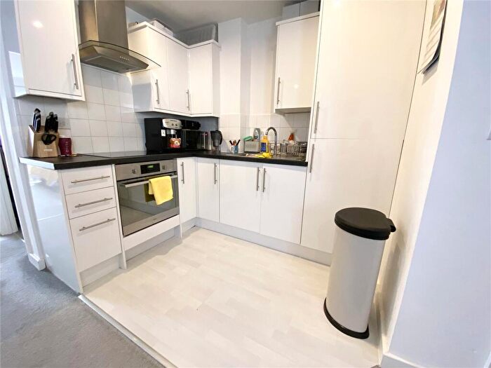 1 Bedroom Maisonette To Rent In Westbourne House, Groves Street, Swindon, SN2