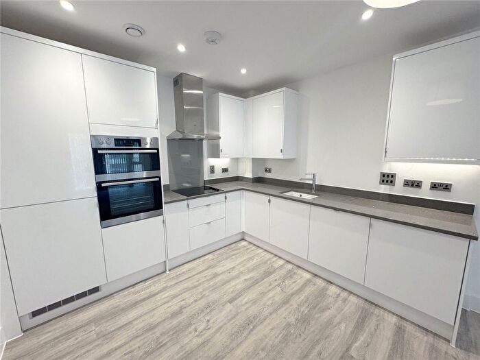 1 Bedroom Flat To Rent In Royal Engineers Way, London, NW7