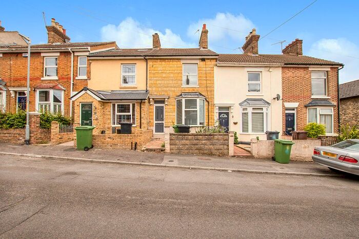 3 Bedroom Terraced House To Rent In Charlton Street, Maidstone, Kent, ME16