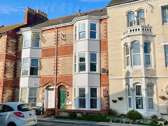 1 Bedroom Flat For Sale In Lennox Street, Weymouth, DT4