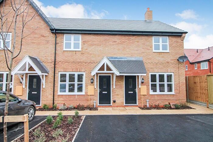 2 Bedroom Terraced House For Sale In Gubblesgore, Winslow, Buckingham, MK18