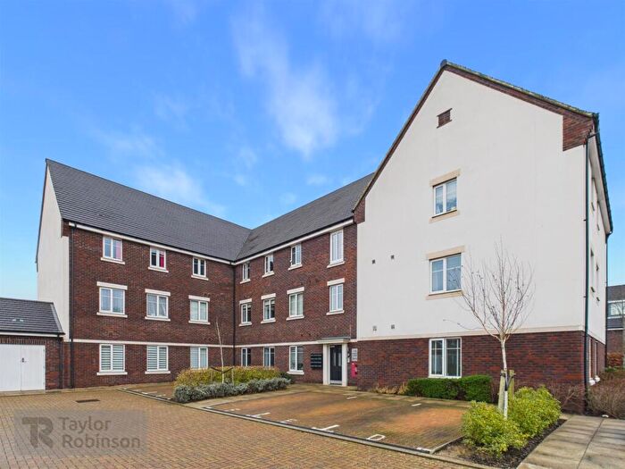 2 Bedroom Apartment For Sale In Forge Wood, Crawley, RH10