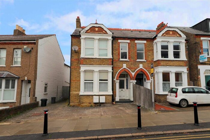 2 Bedroom Maisonette To Rent In Belmont Road, Uxbridge, UB8