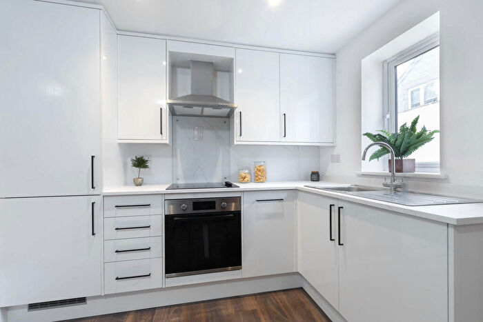 1 Bedroom End Of Terrace House To Rent In Vernon Place, Cheltenham, GL53