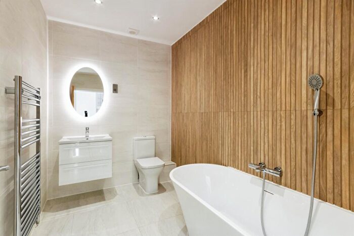 2 Bedroom End Of Terrace House For Sale In Bridge Road, Nottingham, NG8