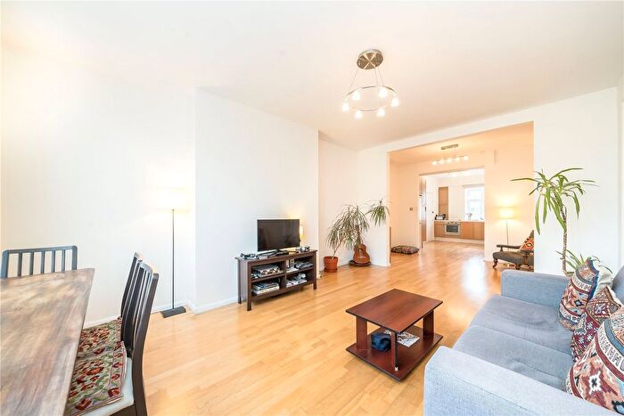 2 Bedroom Flat For Sale In Clifton Court, Northwick Terrace, London, NW8
