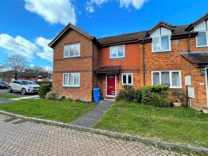 2 Bedroom Terraced House To Rent In Barn Meadow Close, Church Crookham, GU52