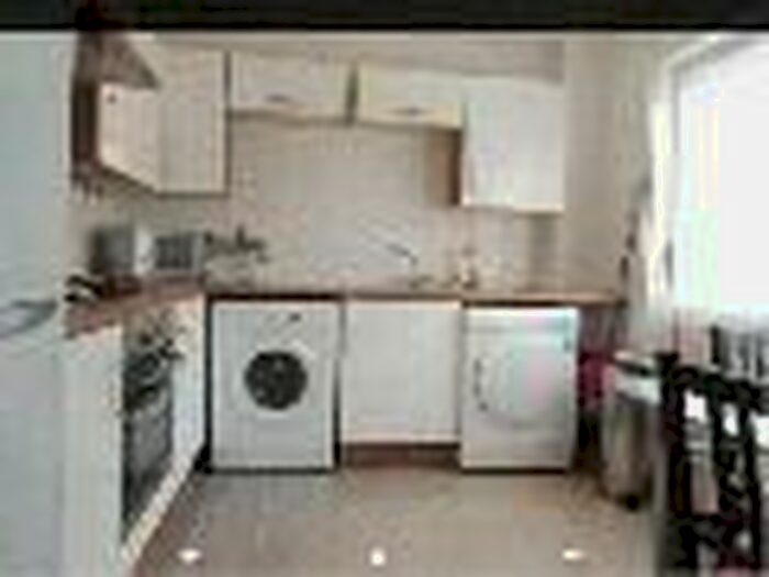 4 Bedroom Terraced House To Rent In Oxley Rd, Southwark, SE1