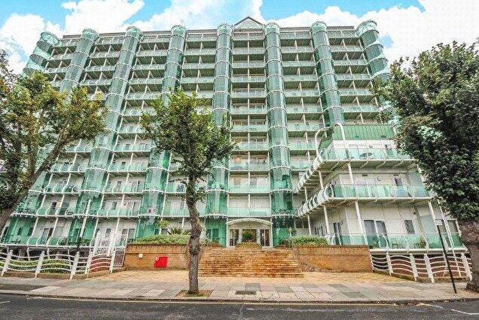 2 Bedroom Apartment To Rent In Tower Point, Sydney Road, Enfield, EN2