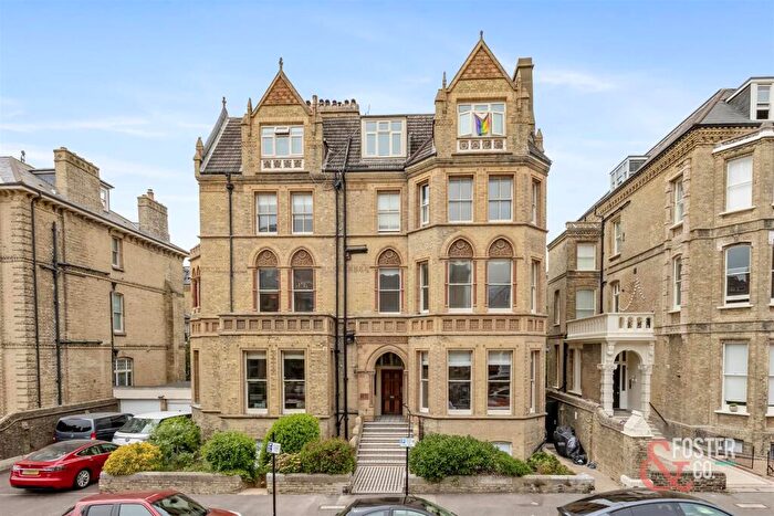 4 Bedroom Flat For Sale In Third Avenue, Hove, BN3