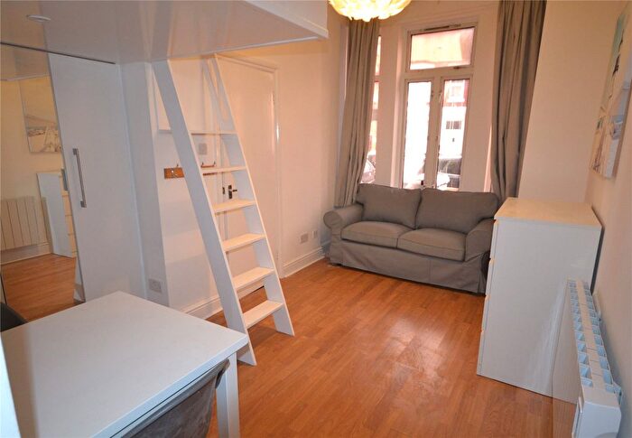 1 Bedroom Studio To Rent In Chapter Road, London, NW2