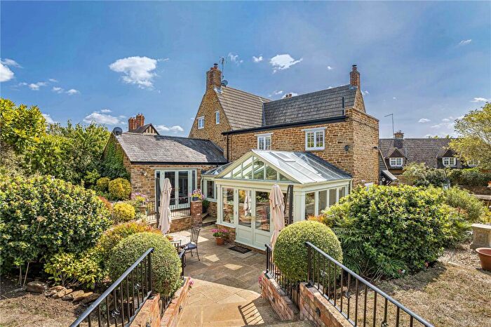 5 Bedroom Detached House For Sale In High Street, Ecton, Northamptonshire, NN6