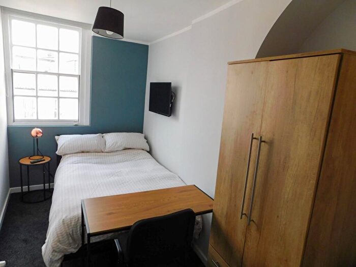 1 Bedroom Flat To Rent In Gloucester Road, Bristol, BS16