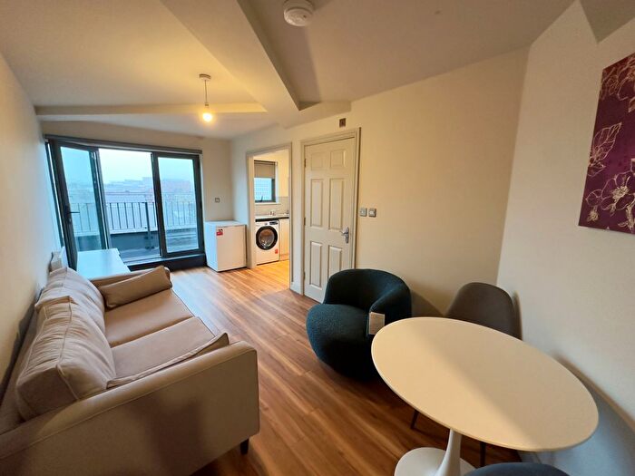 1 Bedroom Flat To Rent In Camden Street, Leicester, LE1