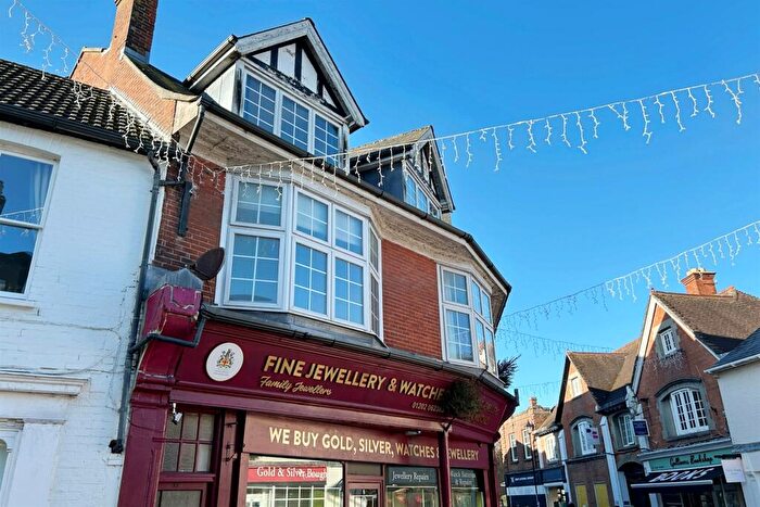 1 Bedroom Flat To Rent In Wimborne Town Centre, BH21