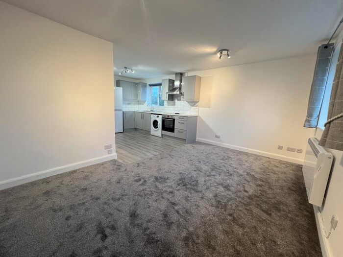 1 Bedroom Maisonette To Rent In The Canadas, Broxbourne, EN10