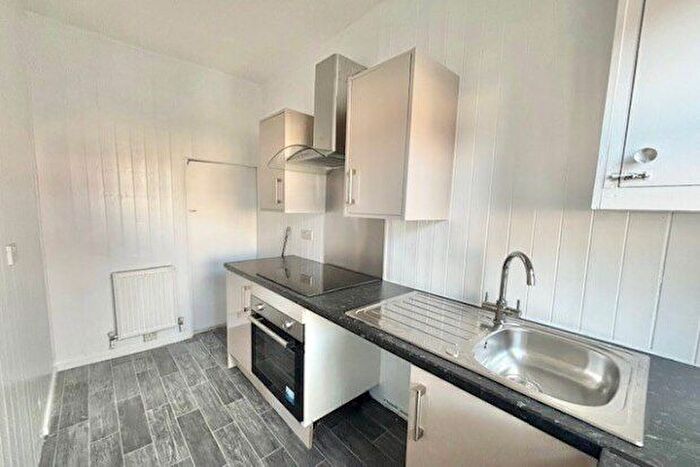 3 Bedroom Property To Rent In Wheatley Lane, Halifax, HX3