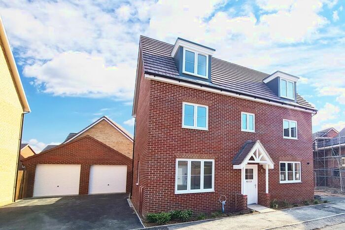 5 Bedroom Detached House To Rent In Allen Way, Shinfield, Reading, Berkshire, RG2