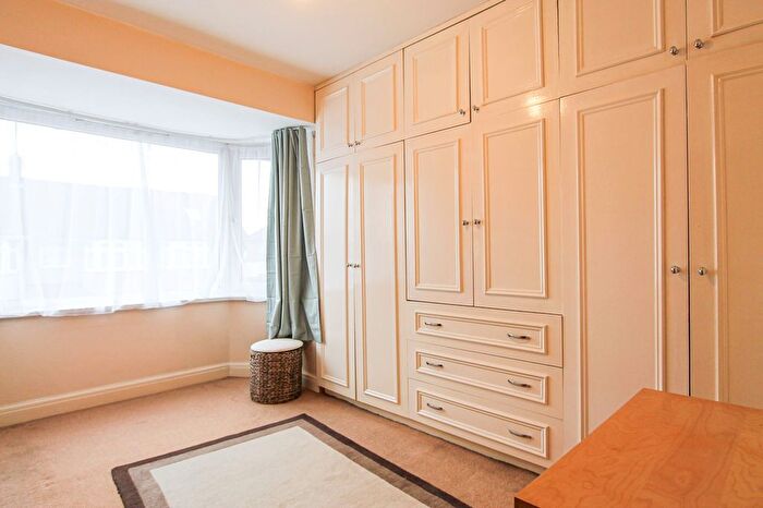 4 Bedroom Terraced House To Rent In Towers Road, Southall, UB1