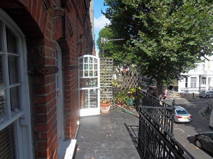 1 Bedroom Flat To Rent In Vereker Road, London, W14