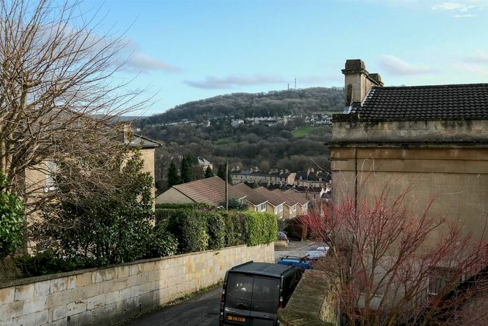 2 Bedroom Block Of Flats To Rent In Upper East Hayes, Bath BA1