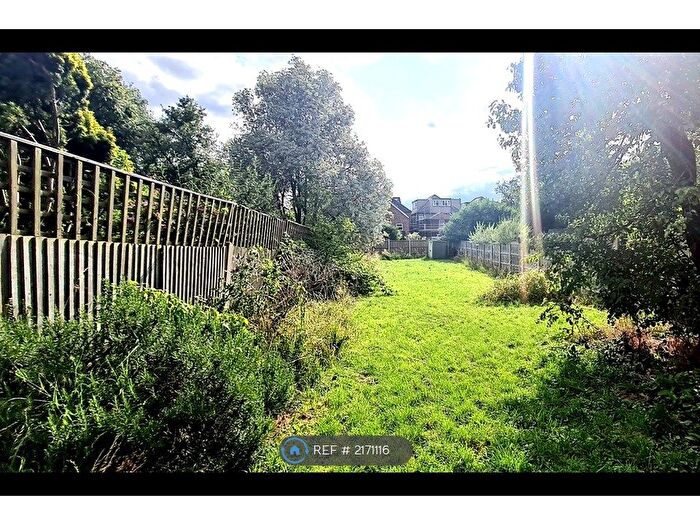 2 Bedroom Flat To Rent In Fordwych Road, London, NW2