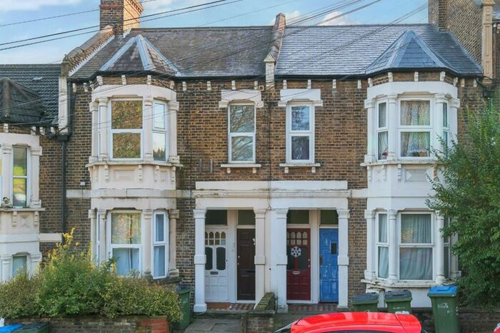 2 Bedroom Apartment To Rent In Rockmount Road, Plumstead, London, SE18