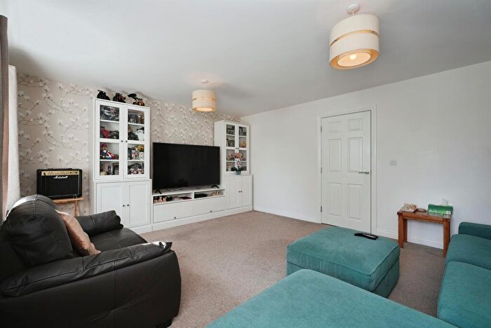 4 Bedroom Semi-Detached House For Sale In Mayfield Avenue, Wyke, Bradford, BD12