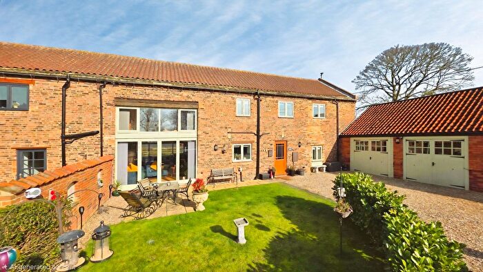 4 Bedroom Barn Conversion For Sale In Station Road, Timberland, LN4