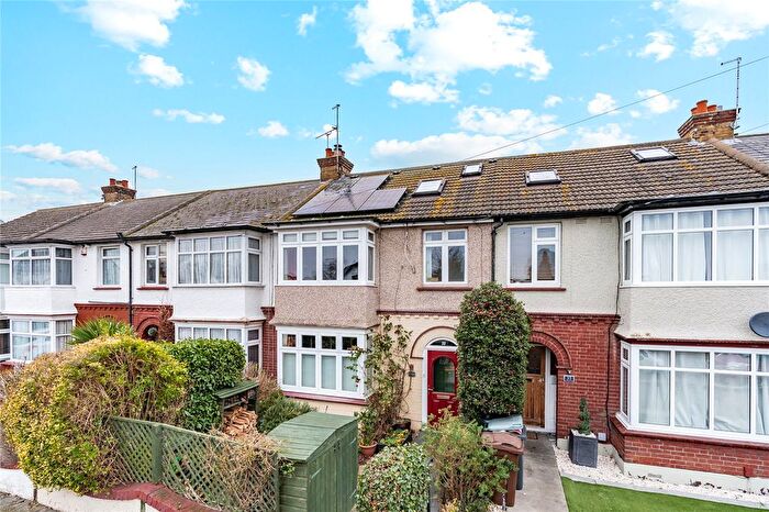 4 Bedroom Terraced House For Sale In Laurel Avenue, Gravesend, Kent, DA12