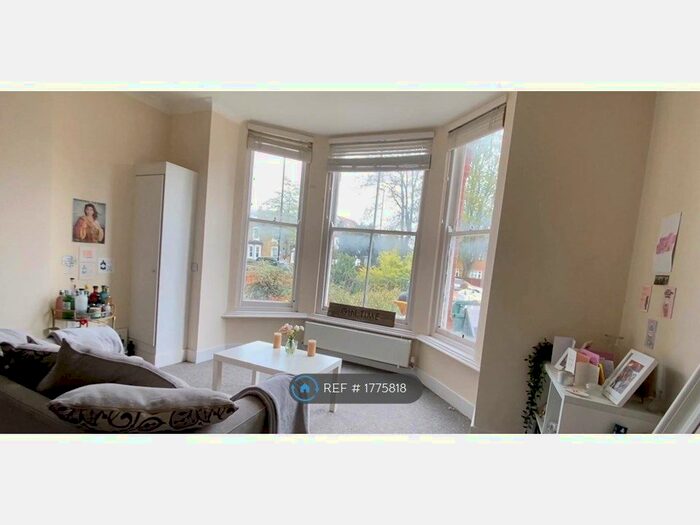 2 Bedroom Flat To Rent In The Avenue, Southampton, SO17