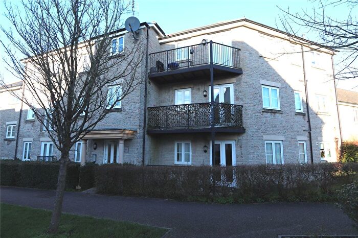 2 Bedroom Flat For Sale In Watkins Way, Bideford, Devon, EX39