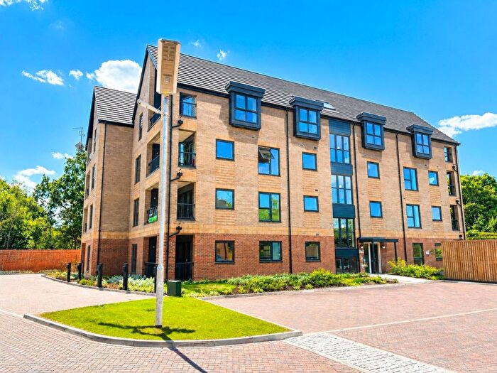 2 Bedroom Flat For Sale In Thorpe Lea Road, Egham, Surrey, TW20